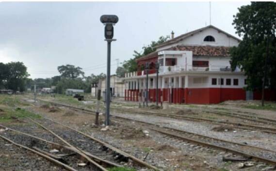 Thiès – Macky Sall à Dr Babacar Diop : «Je vais relancer le chemin de fer du Sénégal, je vous (en) donne l’assurance »
