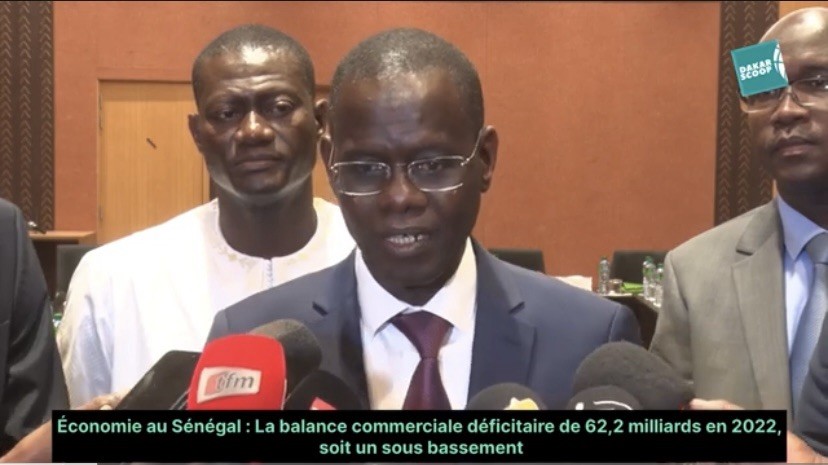 Économie au Sénégal : La balance commerciale déficitaire de 62,2 milliards en 2022, soit un sous bassement