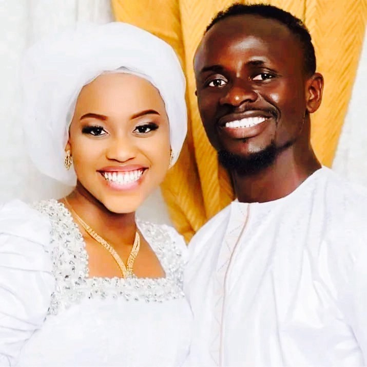 Le père de l&rsquo;épouse de Sadio Mané prend la parole face aux critiques