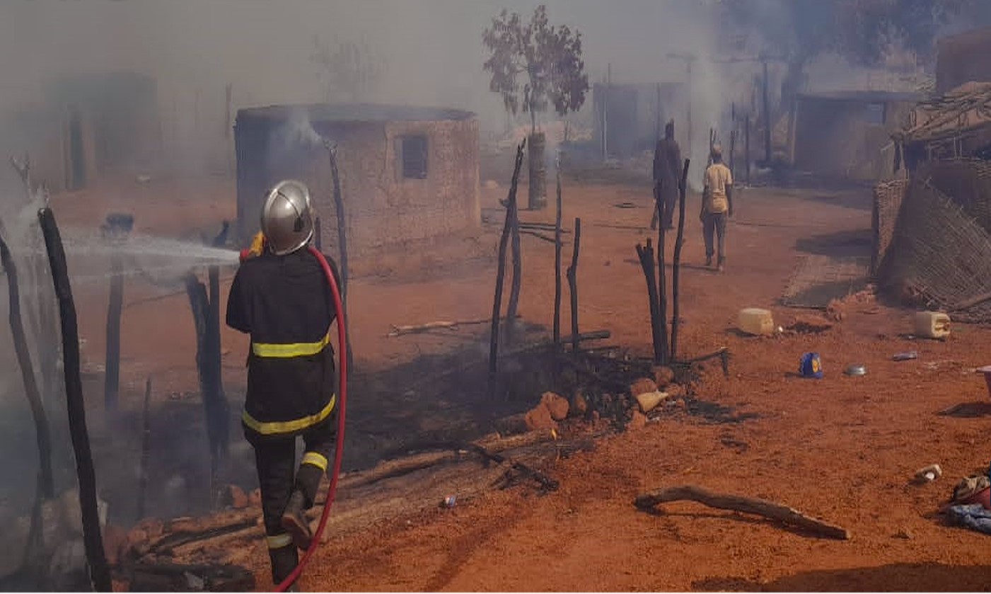 Kédougou : plus d’une centaine de cases dévastées par un violent incendie à Tenkotoding