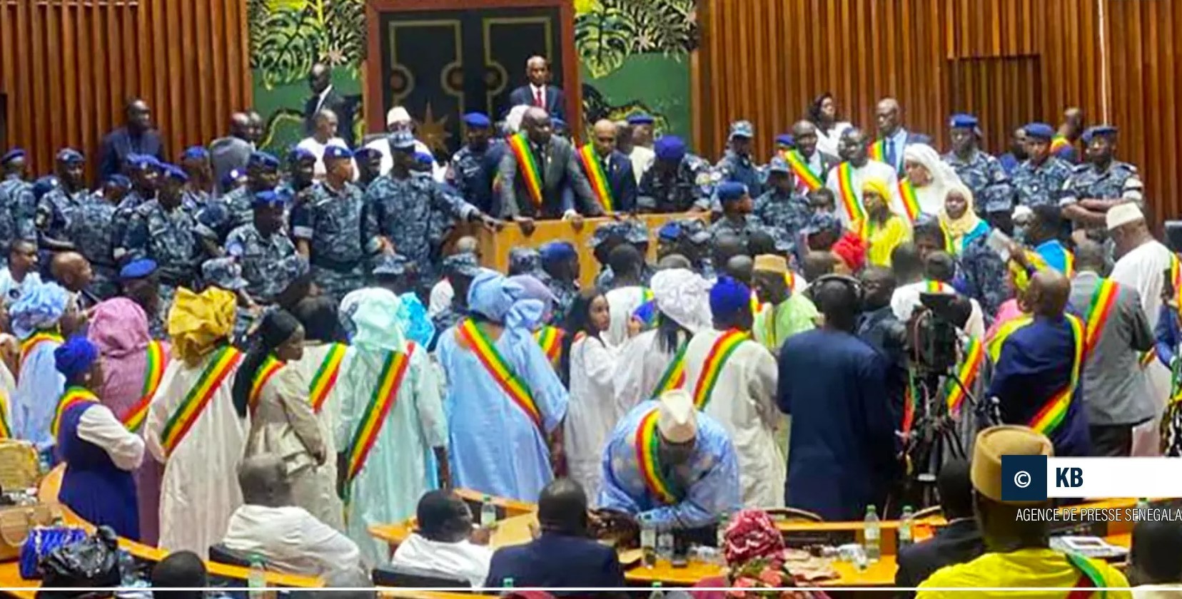 Les députés de BBY et de Wallu entérinent le report de la présidentielle au 15 décembre 2024