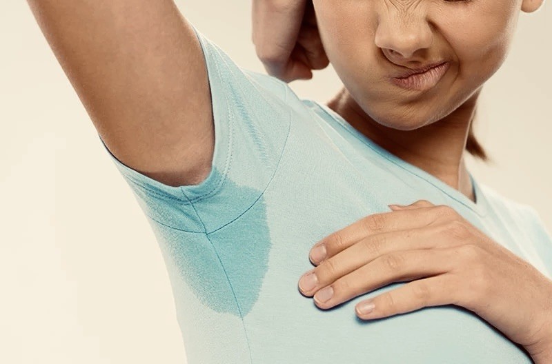 5 Remèdes de Grand-Mère Efficaces pour Éliminer les Odeurs de Transpiration : Astuces Naturelles