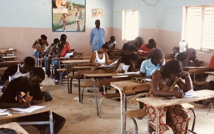 Réflexions sur le Chômage Endémique des Jeunes et les Réponses Structurelles pour son Éradication