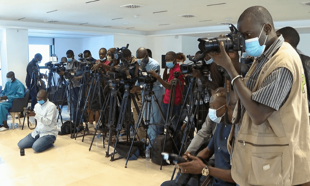 Presse nationale : Le Président Diomaye appelle au dialogue et exige l&rsquo;application stricte du Code de la Presse
