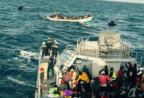 LA JEUNESSE ENTRE CHÔMAGE ET NAUFRAGE