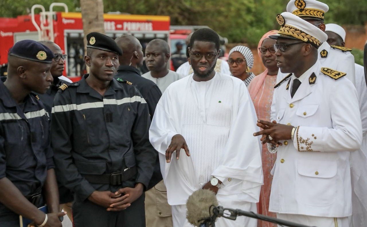 Chavirement tragique d&rsquo;une pirogue à Mbour : le Président Bassirou Diomaye exprime sa solidarité et promet des sanctions sévères